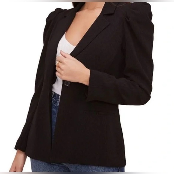 Astr the Label shoulder pad blazer black feminine business casual size large - Picture 1 of 8